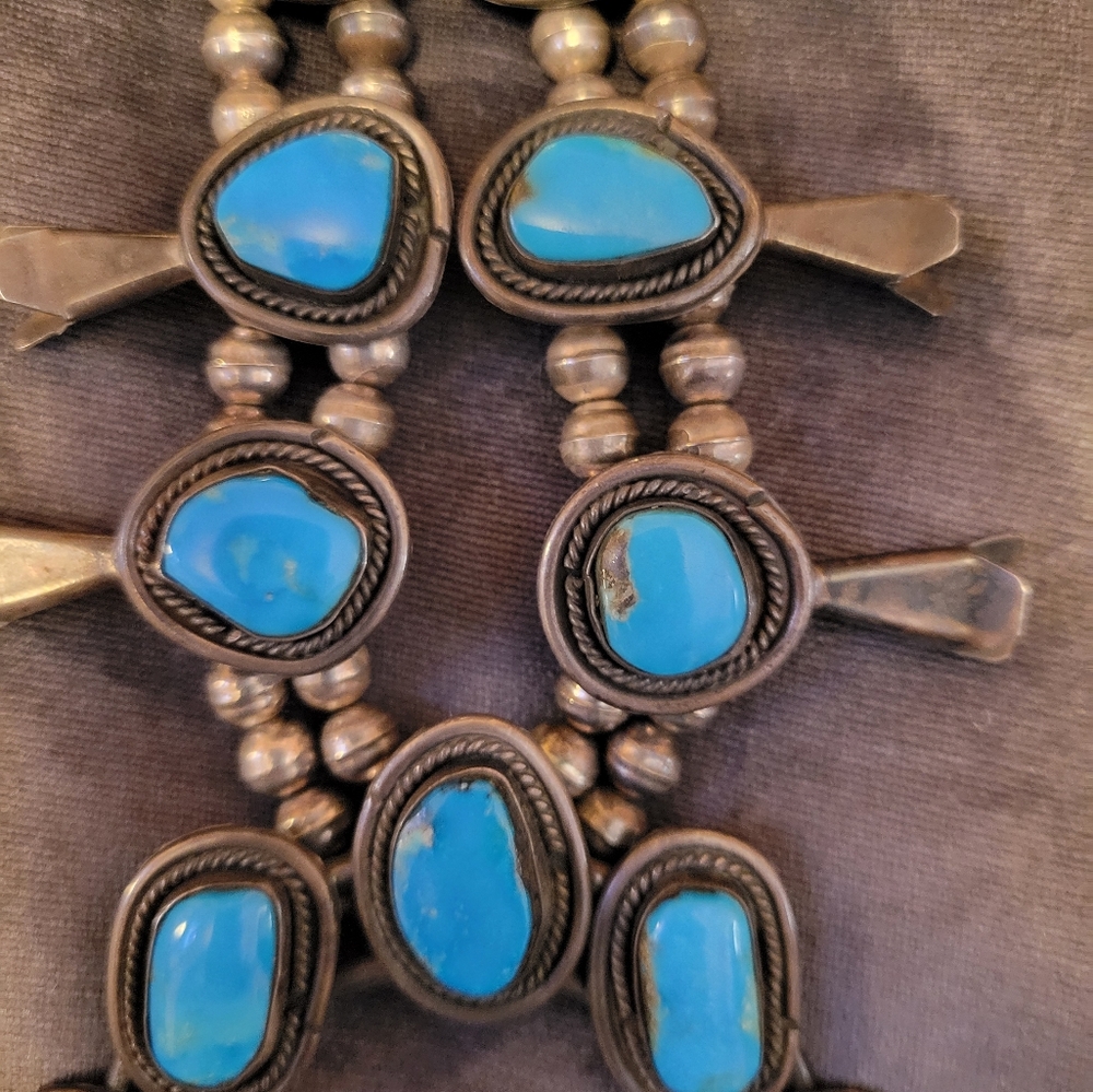 Stunning deep blue squash blossom naja necklace unbelievable blue!!!